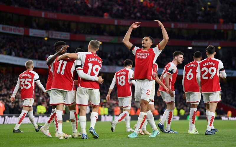 Top 7 hậu vệ Arsenal xuất sắc nhất mọi thời đại