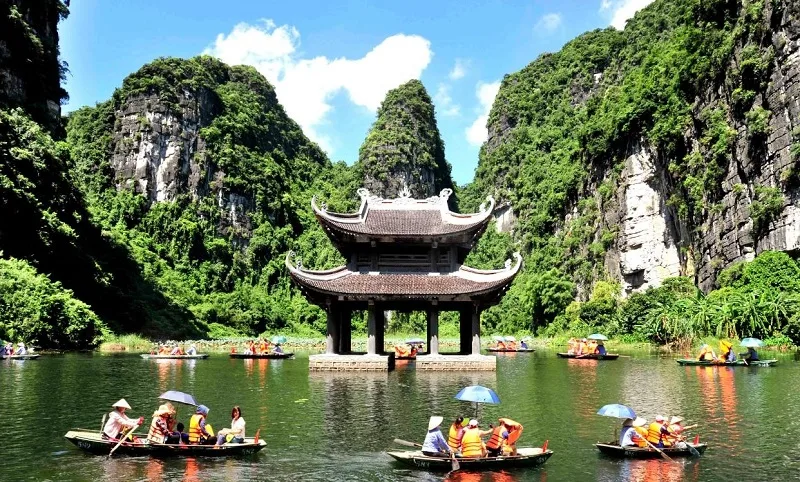 du-lich-ninh-binh-2-ngay-1-dem-tu-tuc