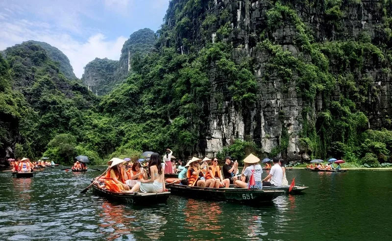 du-lich-ninh-binh-2-ngay-1-dem-tu-tuc